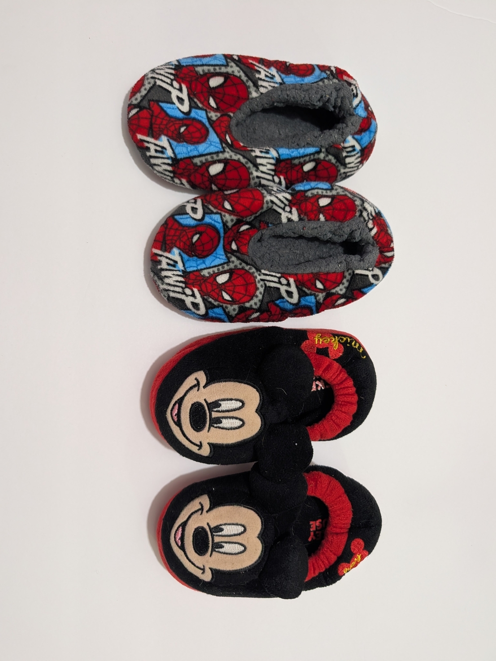 Lot of 2 Mickey mouse 7/8 Spiderman 7/8 Toddler slippers